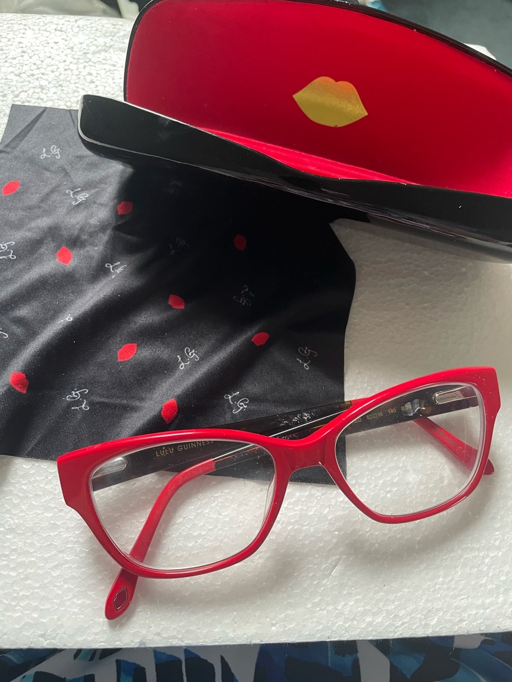 Lulu Guinness RED eyeglass frames + original case, L.G. cleaning cloth